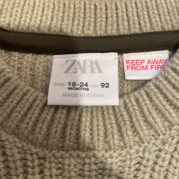 Zara sweater - Picture 2 of 2